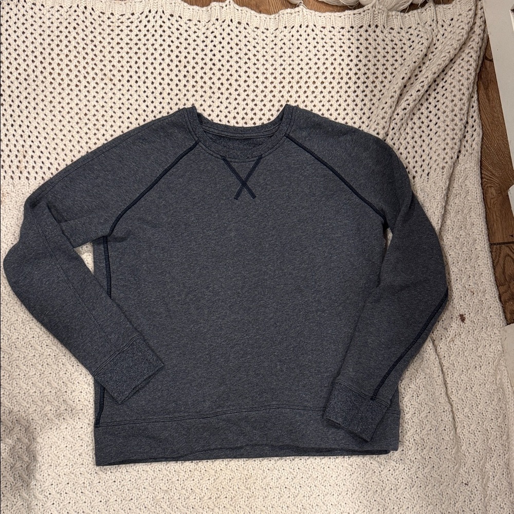 Lululemon Athletica Women’s Small Blue Crewneck Sweatshirt strechy - Picture 2 of 6